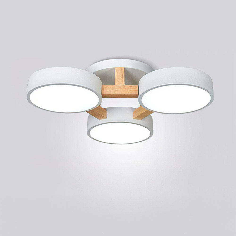 LED-Deckenleuchte mit modernem Holzdesign