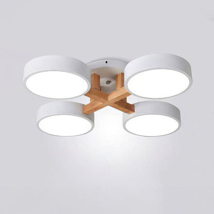 LED-Deckenleuchte mit modernem Holzdesign