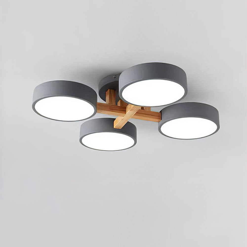 LED-Deckenleuchte mit modernem Holzdesign