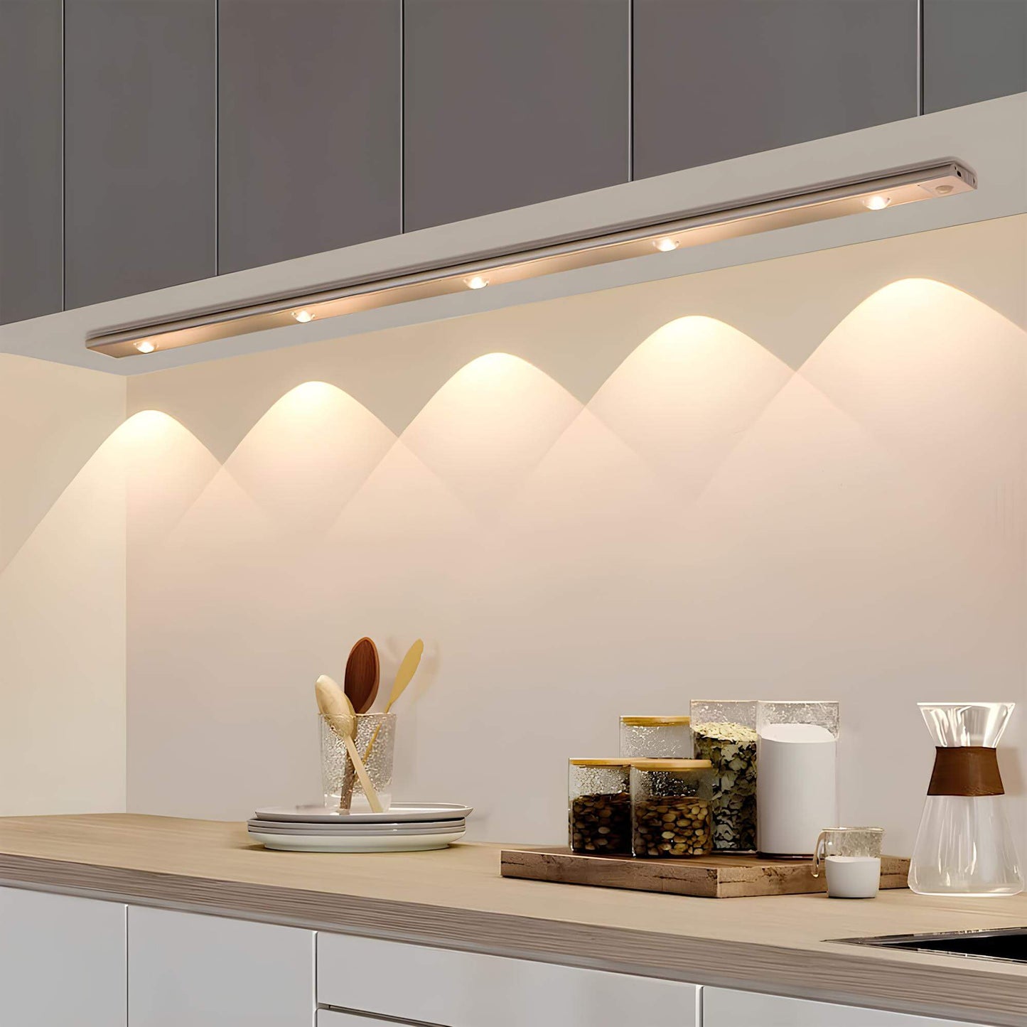LED-Leuchte mit Bewegungssensor und kabelloser Smart-Technologie