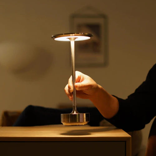 Drahtlose Luxus Tischlampe | SnowElite