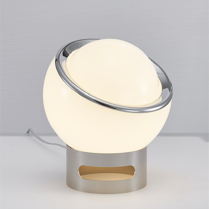 OpalineDesign – Minimalistische Tischlampe mit Bauhaus-Eleganz