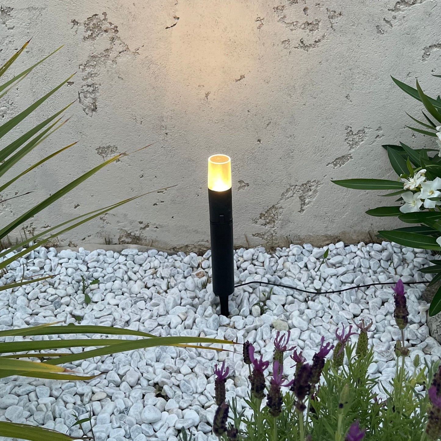 Set aus 2 Solar-Außenlampen mit verstellbarer Rotation zur Gartenbeleuchtung