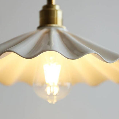 Designerküchenhängelampe aus Keramik – Moderne Pendelleuchte mit Holzelement