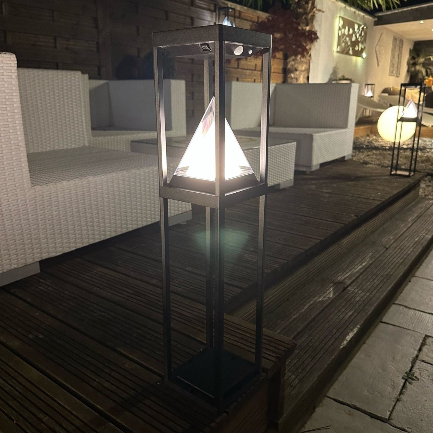 Solar LED Tischlampe mit Bewegungsmelder und 600 Lumen Beleuchtung