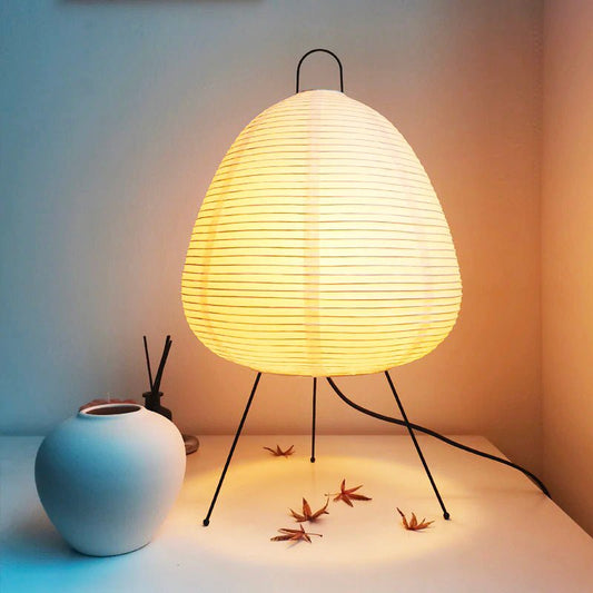 Japanische Nachttischlampe Akari