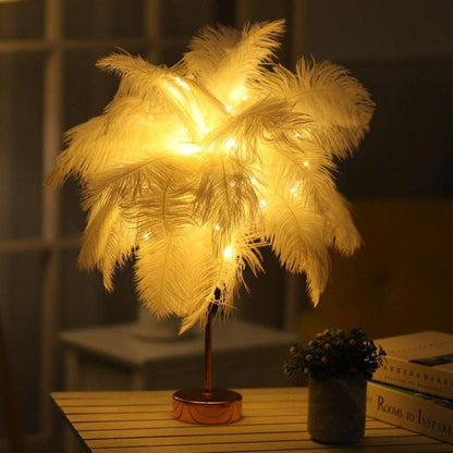 Fairy – Tischlampe mit eleganten Federn