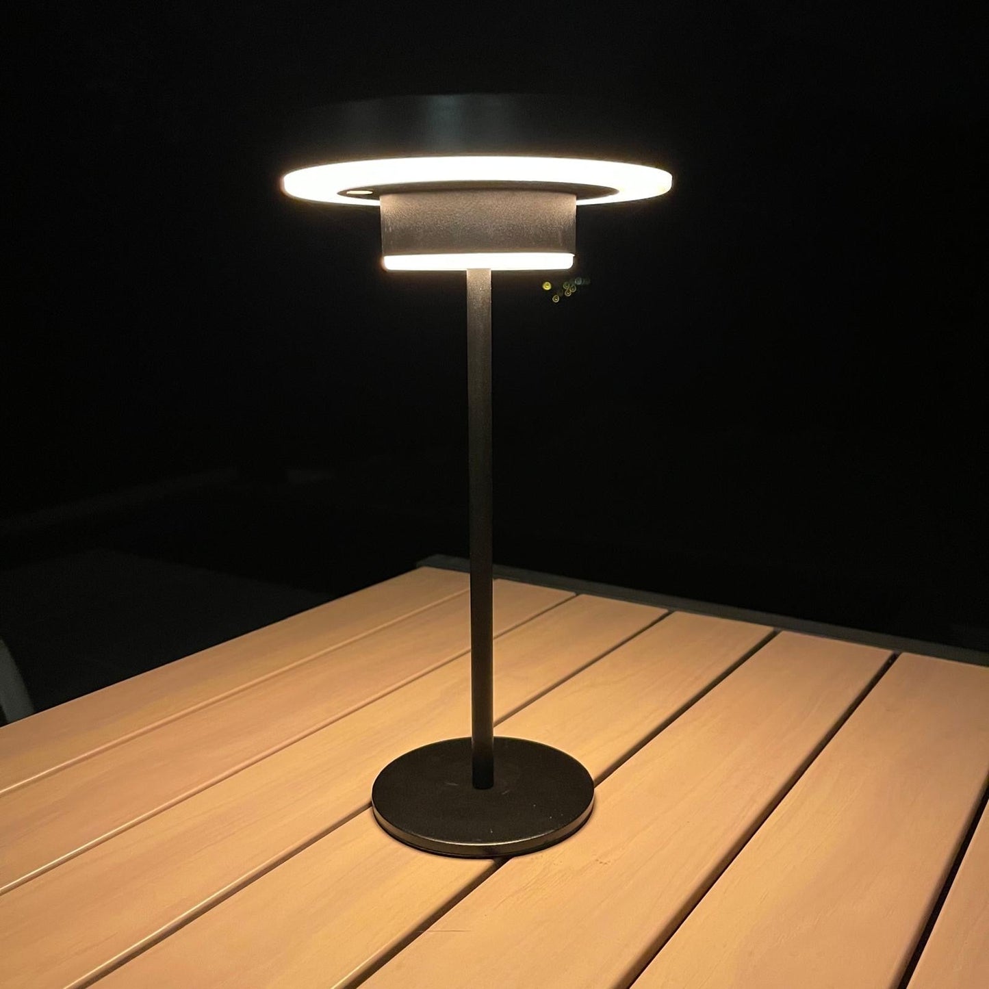 Elegante Außenlampe Solarenergie mit LED für Terrasse und Garten