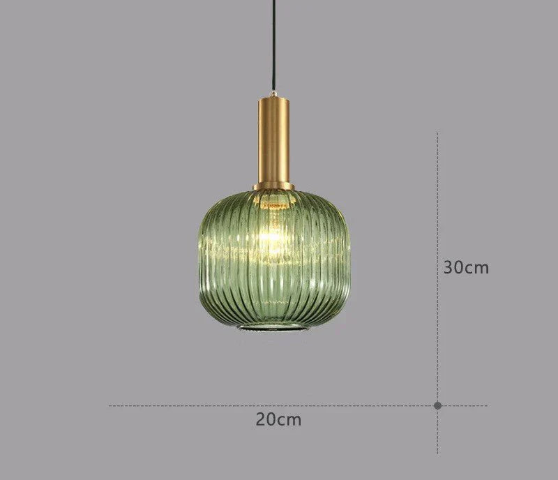 Vintage-Glas-Hängebeleuchtung mit goldenen Details – Elegante Hängelampe für Wohnräume