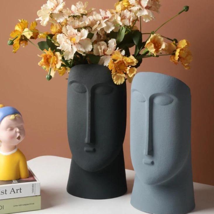 Garduru Abstrakte Gesichtsvase | Skulpturales Design | Handgefertigte Deko-Vase | Modernes Wohnaccessoire