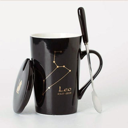 In The Stars Sternzeichen-Kaffeetasse mit Löffel und Deckel