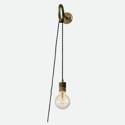 Industrielle Wandleuchte im Vintage-Stil mit Stecker