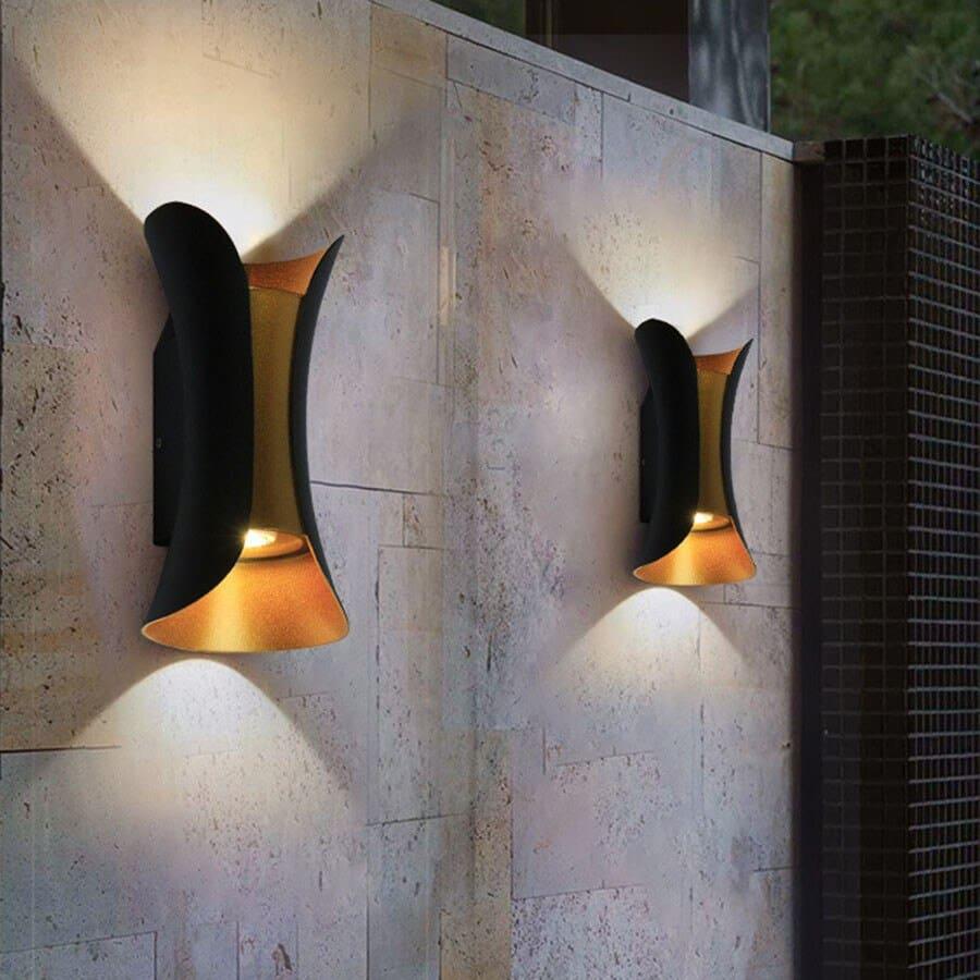 LustriaGlow – Stilvolle Außenwandleuchte mit wetterfestem Design