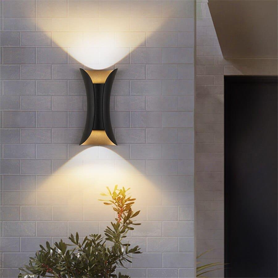 LustriaGlow – Stilvolle Außenwandleuchte mit wetterfestem Design