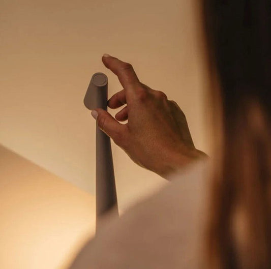 Garduru | Wiederaufladbare Tischlampe | Stilvoll und funktional | Hält lange | Stimmungsvolle Beleuchtung