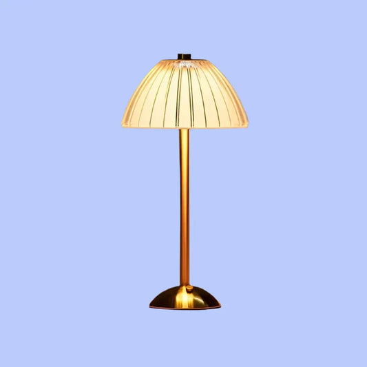 CrystalGlow – Drahtlose Tischlampe mit luxuriösem Kristall-Design