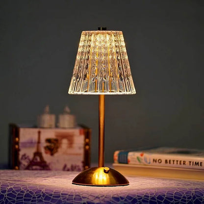 CrystalGlow – Drahtlose Tischlampe mit luxuriösem Kristall-Design