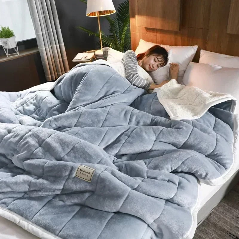 Garduru - Fleece-Decke Coral für den Herbst und Winter