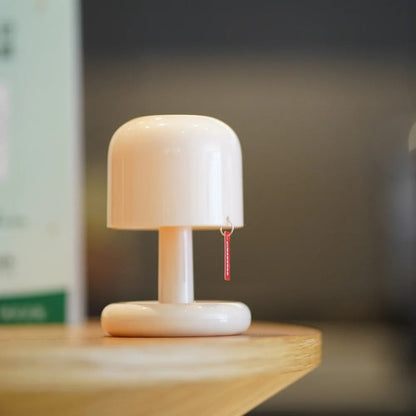 Minimalistische Mini Lampe mit USB-Anschluss und einstellbarer Helligkeit