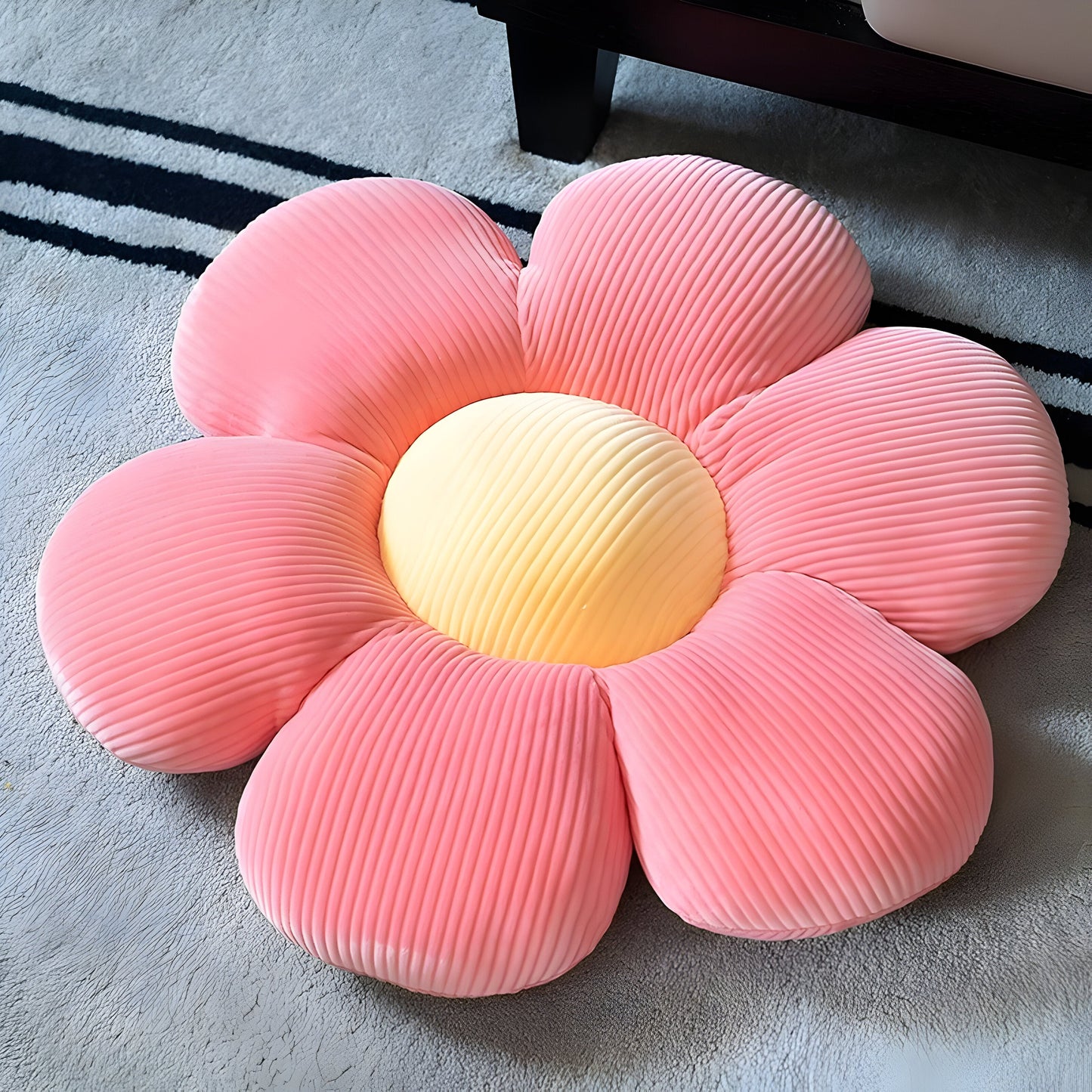 Garduru Cushion - Weiches Sechs Blütenblättern Kissen