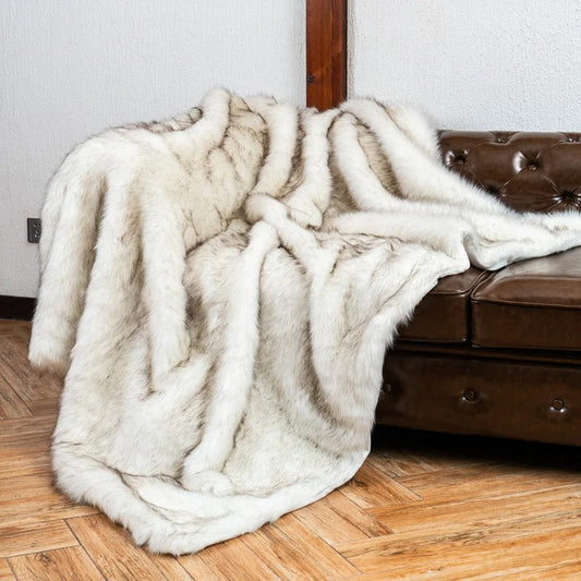 Garduru - Kuscheldecke aus Kunstfell für Bett und Sofa