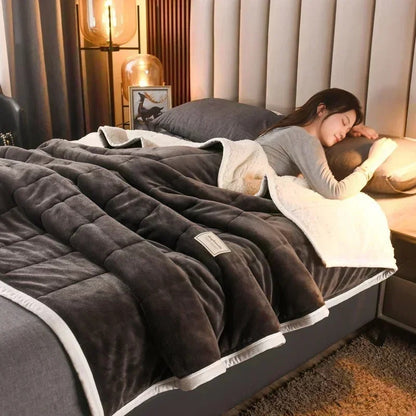 Garduru - Fleece-Decke Coral für den Herbst und Winter