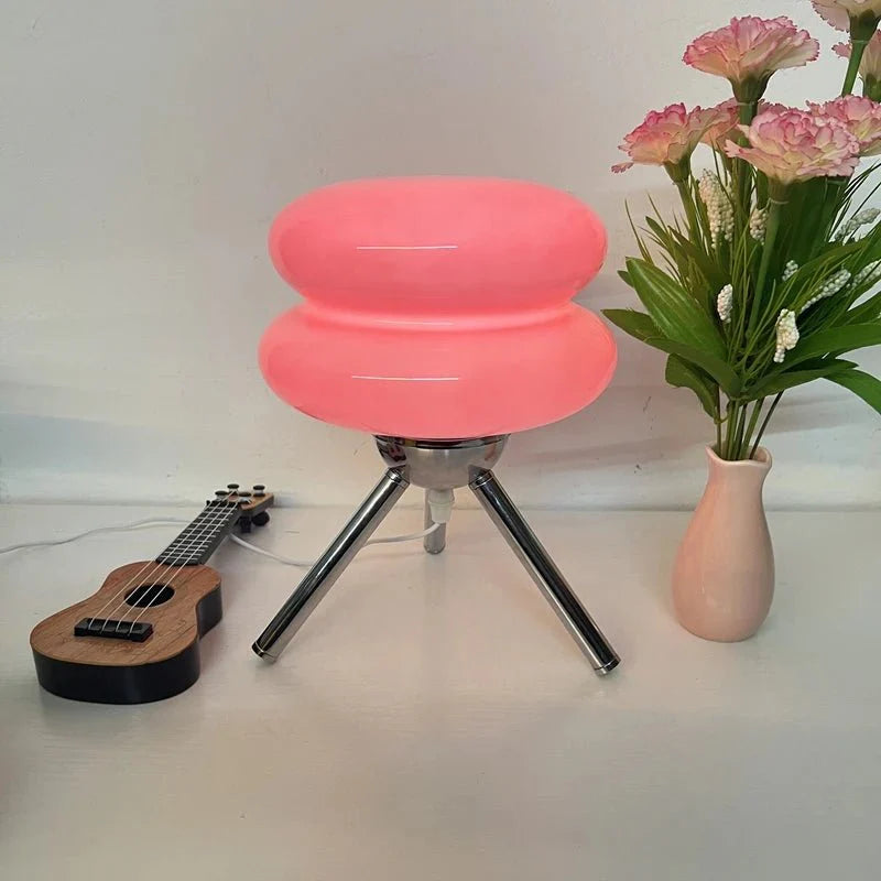 Mid-Century-Stil Dreiecksbasis Nachttischlampe