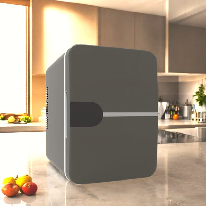 USB-betriebener 6L tragbarer Mini-Kühlschrank für Auto, Zuhause und Reisen