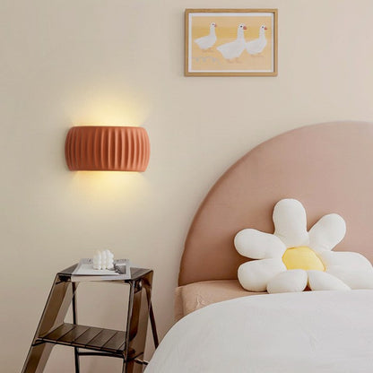 RibbedGlow – Luxus Wandleuchte mit moderner Eleganz