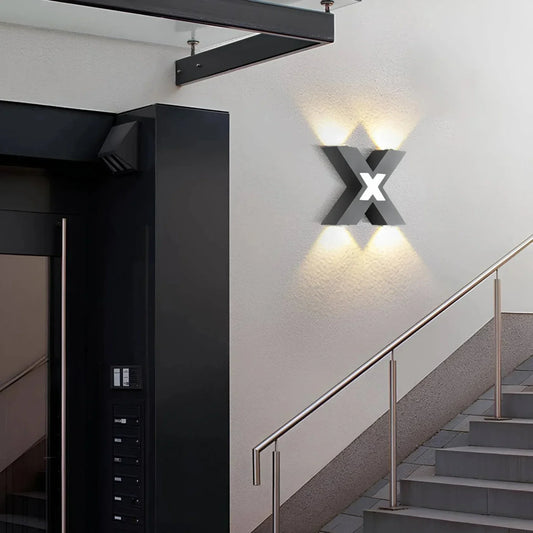 Garduru Kreuz-Wandlampe für den Außenbereich – Wetterfest und Modern