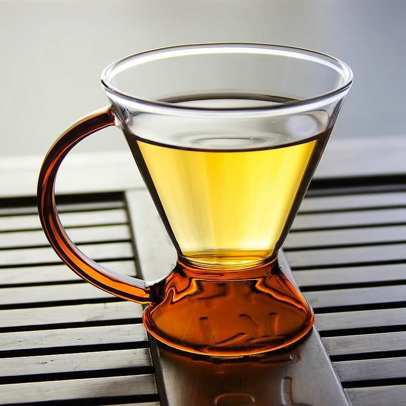Teekanne und Tasse Nordic Crystal – Minimale Eleganz für Ihre Teepause