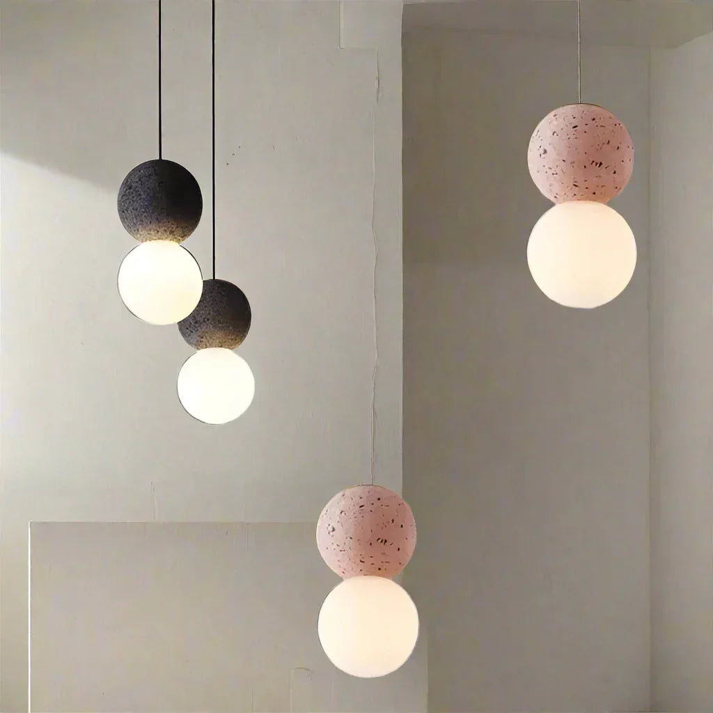 Suspension Origo – Geometrisches Design aus Vulkanstein und Opalglas-Diffusor