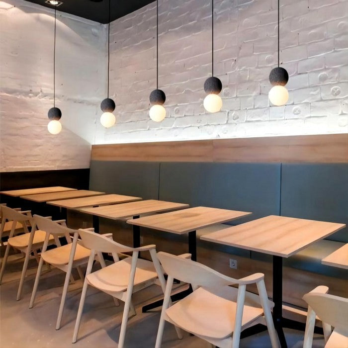 Aufhängung Origo – Geometrisches Design aus Zement, Vulkangestein und Opalglas