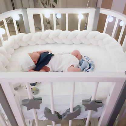 Babybett-Rückwand – CozyNest Guard