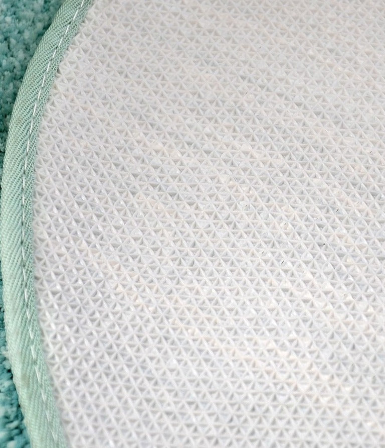 Pompon-besetzter ovaler rutschfester Teppich