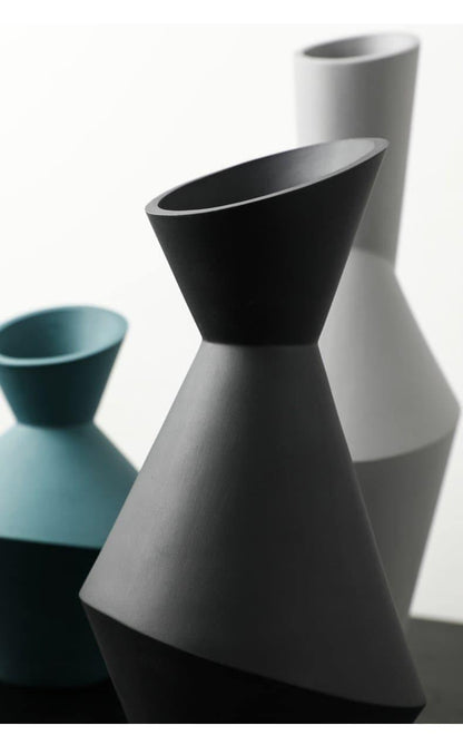 Garduru Keramik-Vase im Abstrakten Design | Stilvolle Deko | Hochwertige Verarbeitung | Modern und Zeitlos