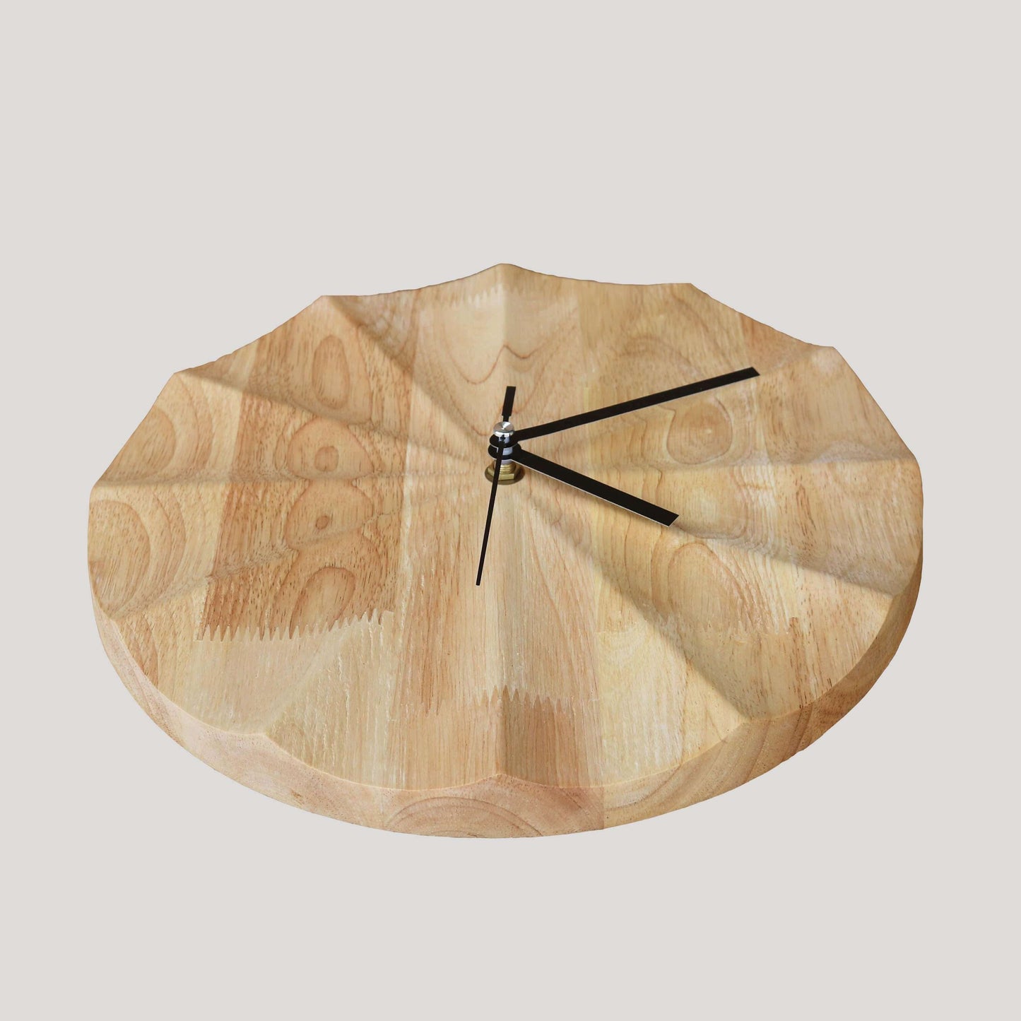 NordicAura – Luxus Wanduhren aus Holz mit minimalistischem Design
