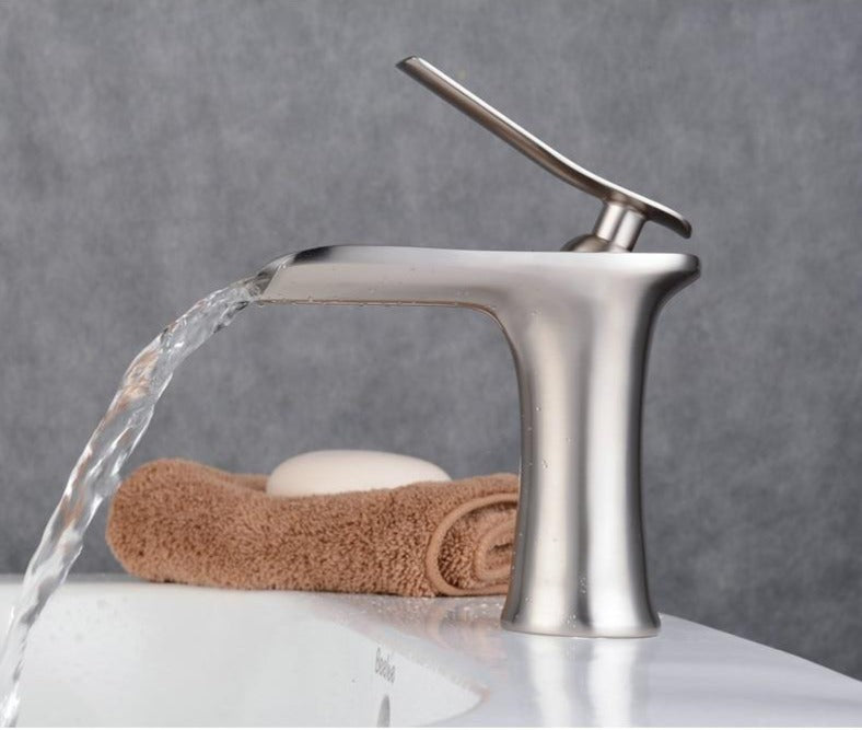 Ames - Moderner Wasserfall Badezimmer Wasserhahn