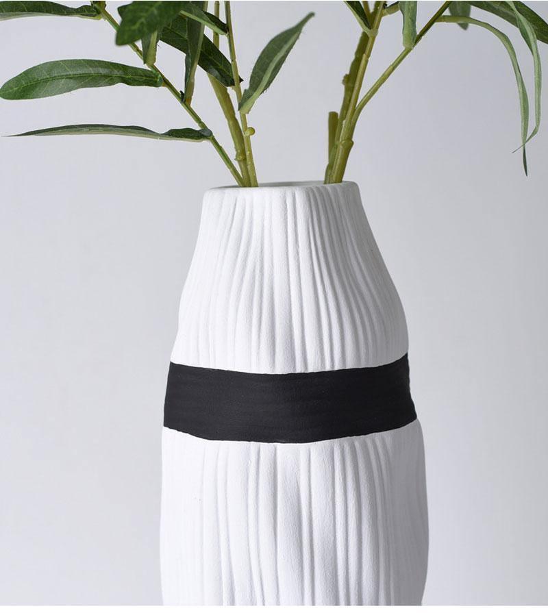 Garduru Strukturierte Keramikvase mit Kontrastband | Elegantes Design | Dekoration für Zuhause | Schwarz oder Weiß