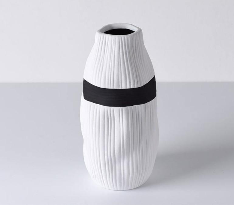 Garduru Strukturierte Keramikvase mit Kontrastband | Elegantes Design | Dekoration für Zuhause | Schwarz oder Weiß