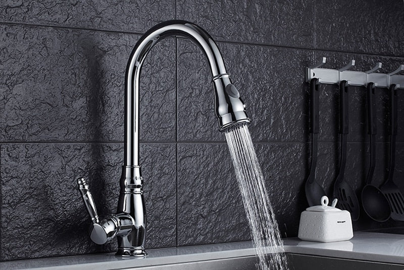 Einziehbarer Küchenwasserhahn