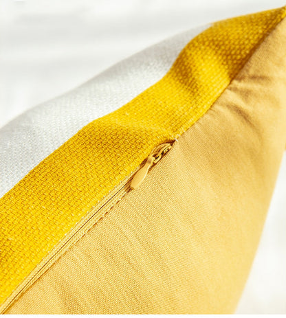 BotanicaLuxe – Strickkissenbezug mit üppigem Blumen- und Dschungelmuster