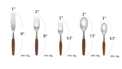 Nur natürliches Besteckset aus Edelstahl und Holz