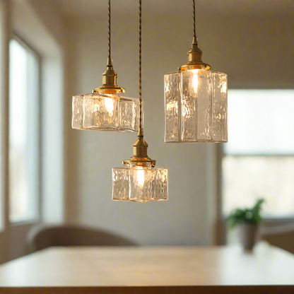 Retro-Moderne Hängeleuchte aus Glas mit goldenem Kabel - Elegante LED-Beleuchtung