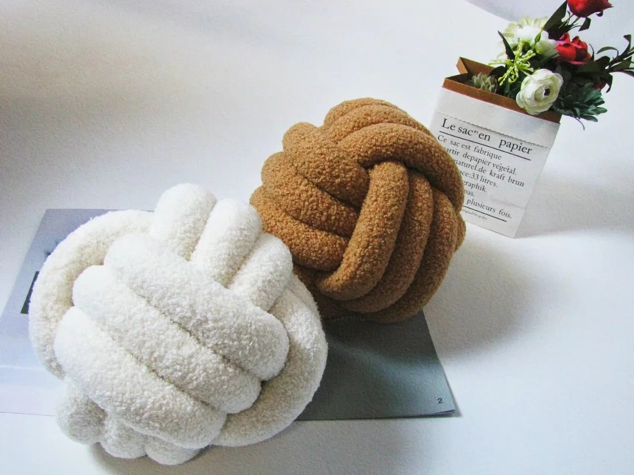 Garduru Knot Baumwoll-Wurfkissen aus Fleece – Komfort & Stil