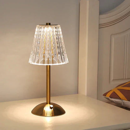 Garduru Elegante Kristall-Tischlampe | Goldenes Design | Stimmungsvolle Beleuchtung