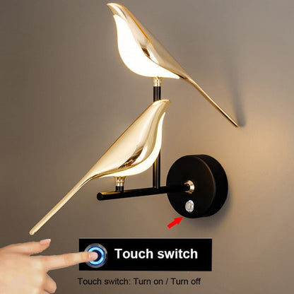 Moderne LED-Wandleuchte „Magpie Bird“