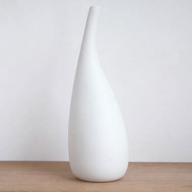 Garduru White Porcelain Vase | Tropfenform Design | Zeitlose Eleganz für Ihr Zuhause