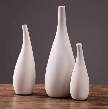 Garduru White Porcelain Vase | Tropfenform Design | Zeitlose Eleganz für Ihr Zuhause