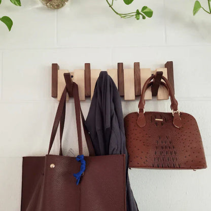 Garduru - Klaviergarderobe aus Holz